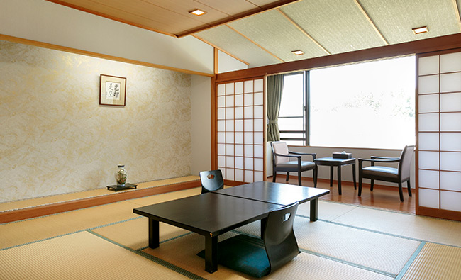 和室　りんどう館